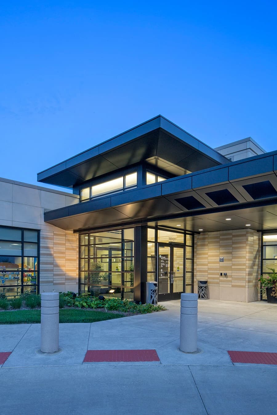 Clinic 161st & W Maple - Image 6